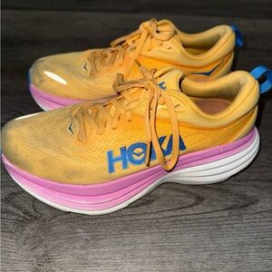 Hoka Women's Bondi 8 Sneakers